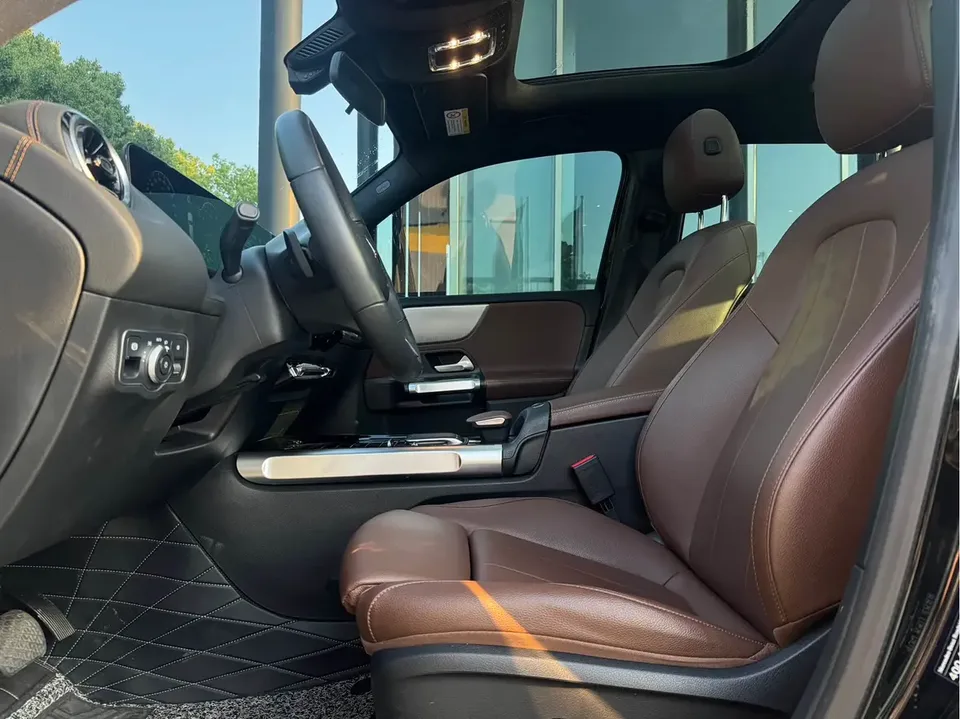 Mercedes-Benz GLB-Class Mercedes-Benz GLB 2023 GLB 200 Dynamic 2023 — миниатюра 5
