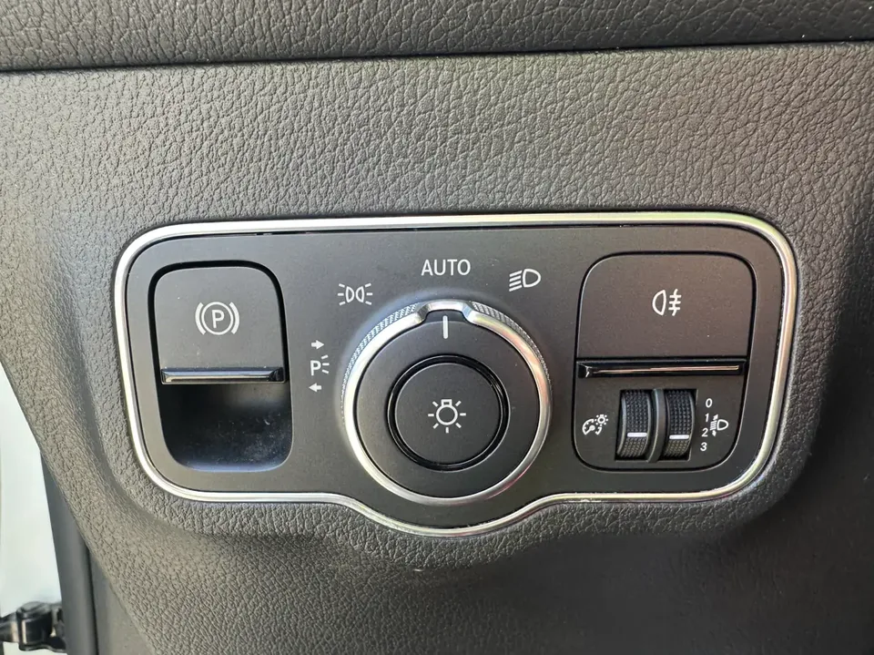 Mercedes-Benz GLB-Class GLB 180 Dynamic 2022 — миниатюра 4