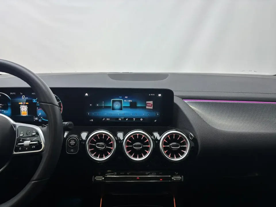 Mercedes-Benz GLA Mercedes-Benz GLA 2022 GLA 200 2022 — миниатюра 3