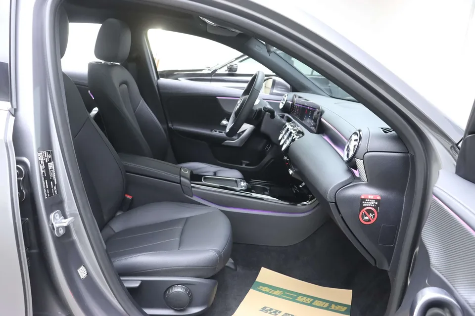 Mercedes-Benz Mercedes Benz A Class A 180 L 2025 — миниатюра 3
