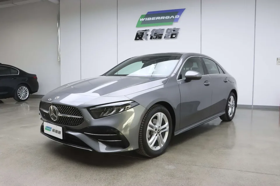 Mercedes-Benz Mercedes Benz A Class A 180 L 2025 — фото 1, купить с доставкой в Москву