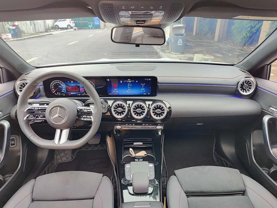 Mercedes-Benz Mercedes Benz A Class Mercedes-Benz A-Class 2023 A 200 L Sports Sedan Fashion Edition 2023 — миниатюра 5