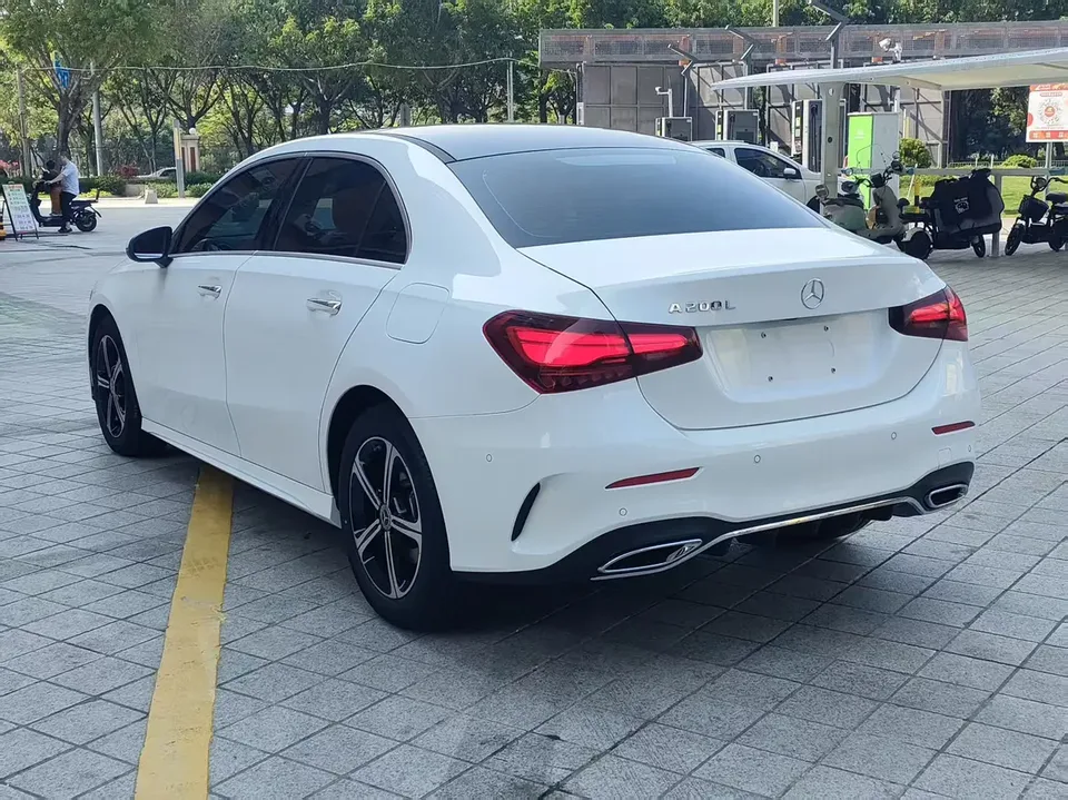 Mercedes-Benz Mercedes Benz A Class Mercedes-Benz A-Class 2024 A 200 L Fashion Edition 2024 — миниатюра 4