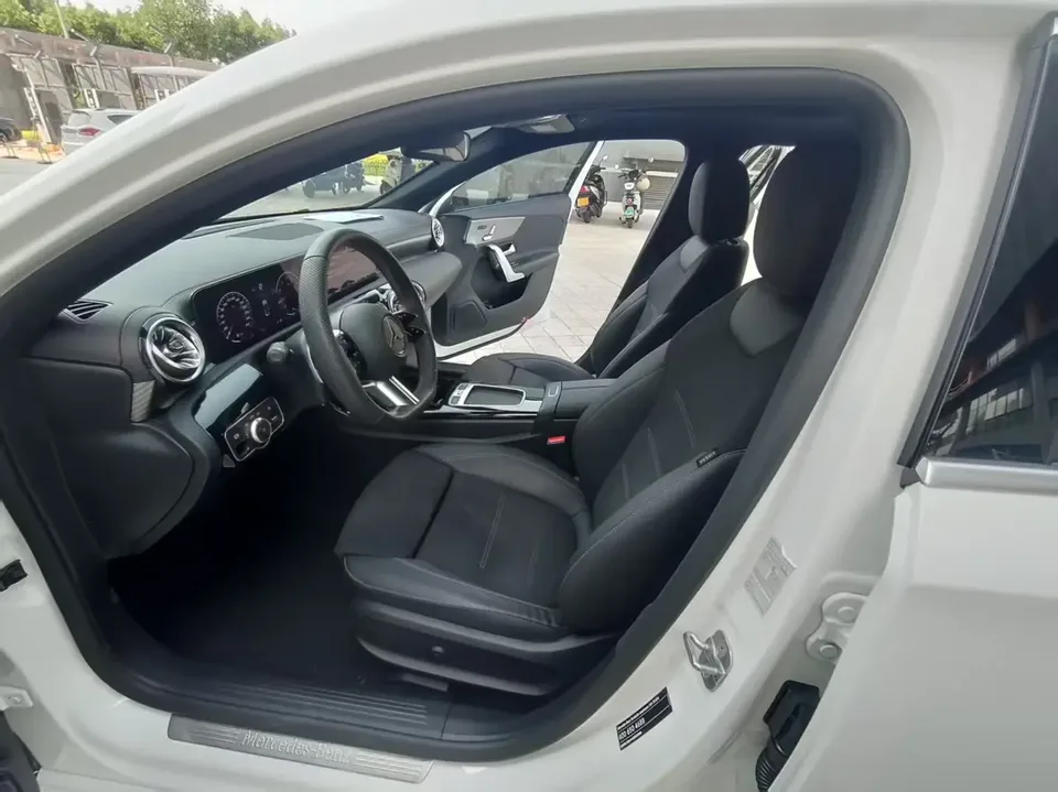 Mercedes-Benz Mercedes Benz A Class Mercedes-Benz A-Class 2024 A 200 L Fashion Edition 2024 — миниатюра 5