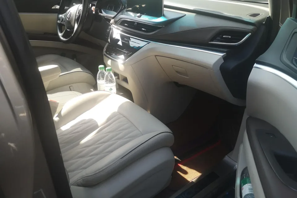 Buick GL8 Buick GL8 2022 Land Business Class 652T Luxury Edition 2022 — миниатюра 4
