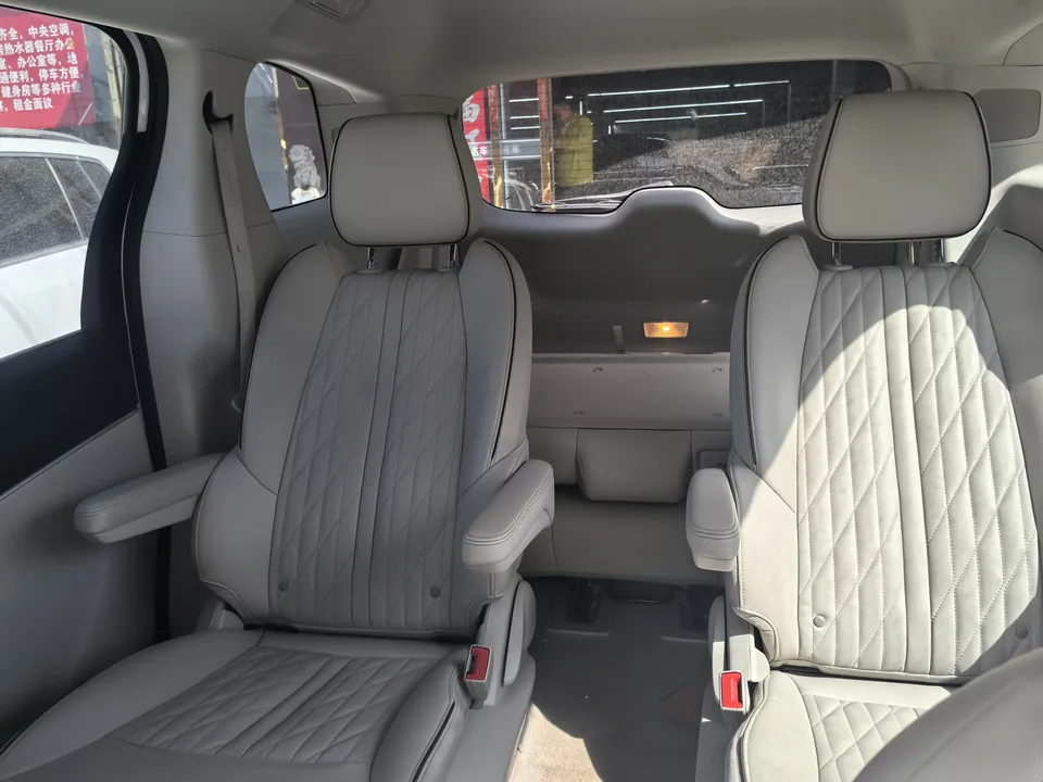 Buick GL8 Buick GL8 2022 Land Business Class 652T Luxury Edition 2022 — миниатюра 5
