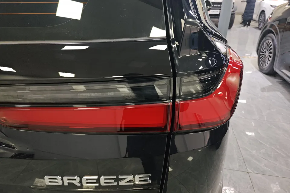Honda Breeze Haoying 2023 240TURBO CVT 2WD Luxury Edition 2024 — миниатюра 5