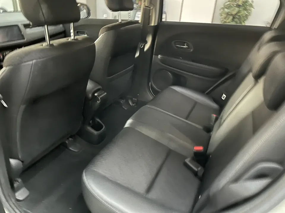 Honda VEZEL 2022 VIZI 1.5L CVT Phantom Night Pioneer Edition 2022 — миниатюра 3