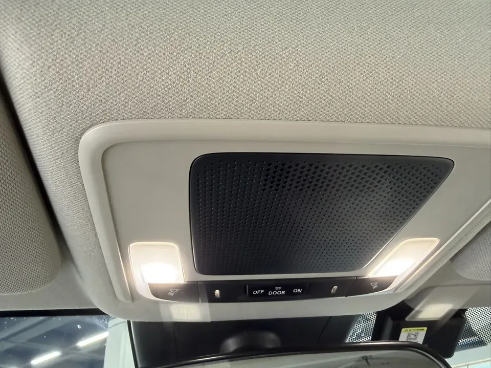 Honda VEZEL 1.5L CVT technology version 2023 — миниатюра 3