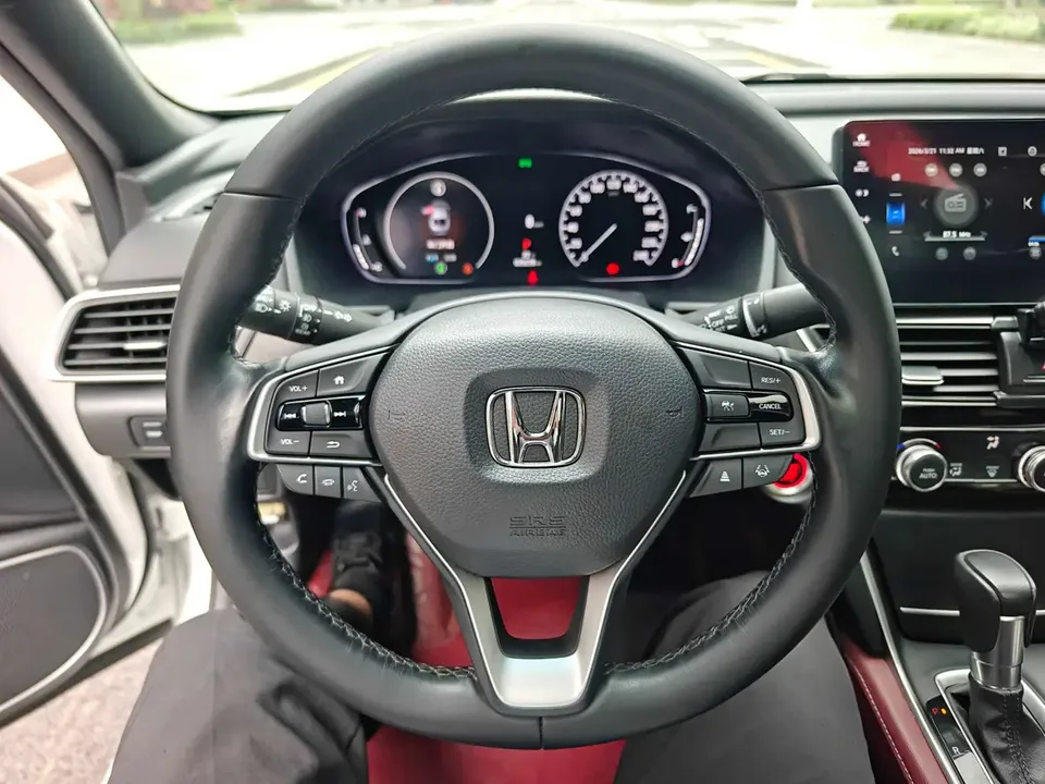 Honda Inspire 2022 Insignia 260TURBO Fine Edition 2023 — миниатюра 3