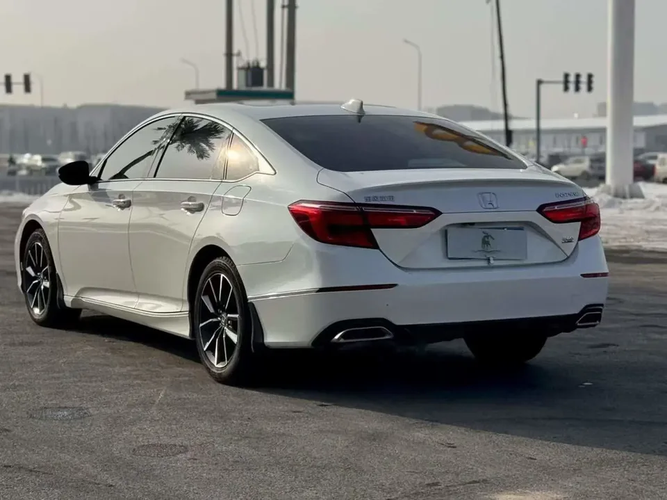 Honda Inspire Inship 2022 260TURBO Exquisite Edition 2023 — миниатюра 4
