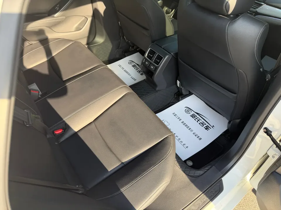 Honda Inspire Inship 2022 260TURBO Exquisite Edition 2023 — миниатюра 3