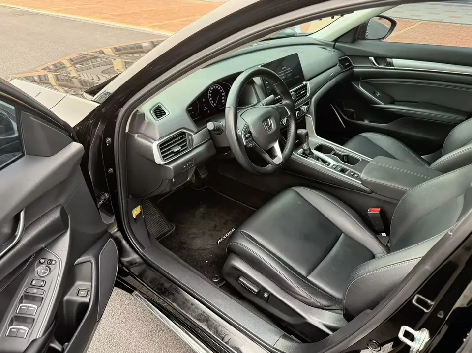 Honda Accord Accord 2022 260TURBO Deluxe Edition 2022 — миниатюра 5