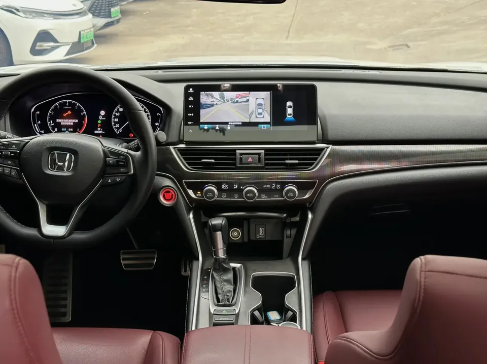 Honda Accord 2022 Accord 260TURBO Fantasy Night Premium Edition 2022 — миниатюра 5