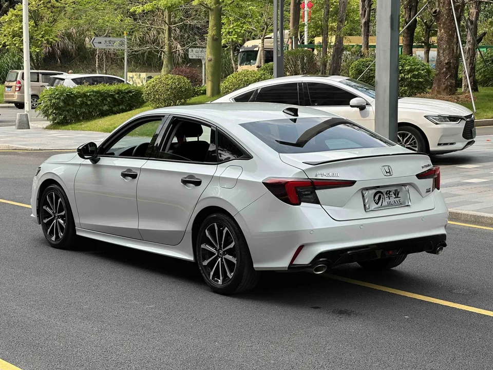 Honda Integra 240TURBO CVT Technology Edition 2023 — миниатюра 4