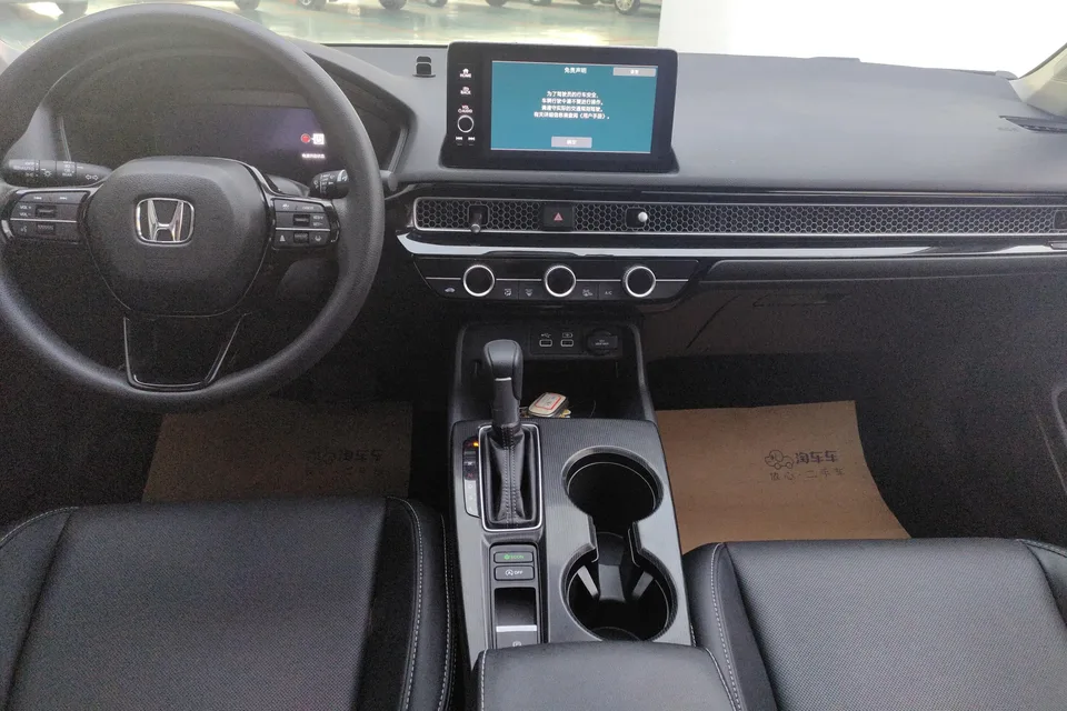 Honda CIVIC Civic 240TURBO CVT Power Edition 2023 — миниатюра 5