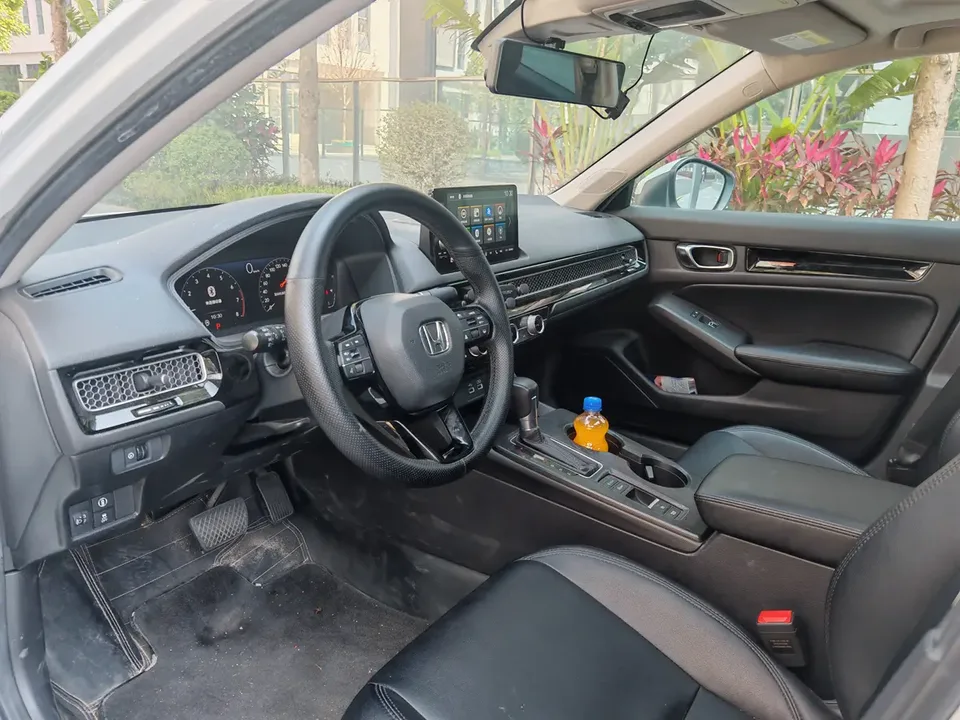 Honda CIVIC 2022 Civic 240TURBO CVT Dynamic Edition 2022 — миниатюра 3
