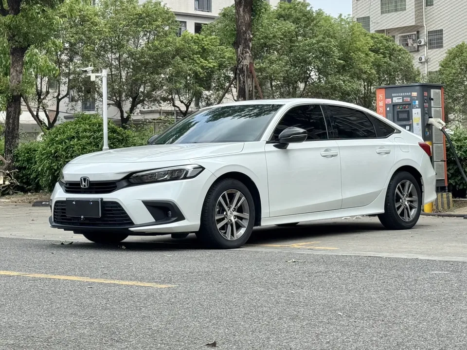 Honda CIVIC 2024