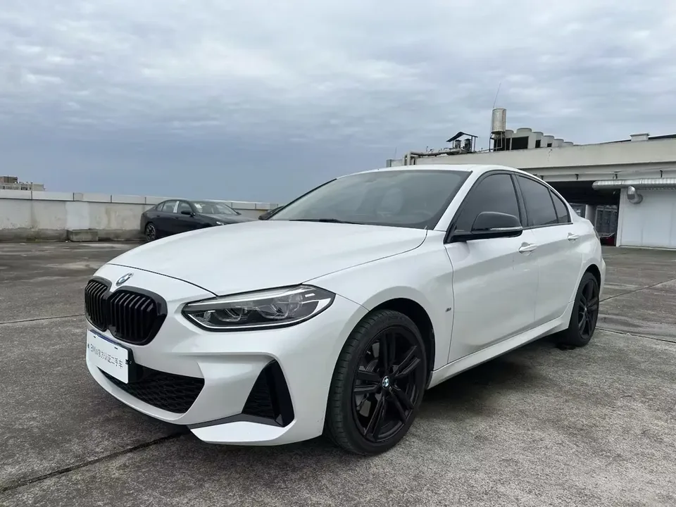 BMW 1 Series 2023