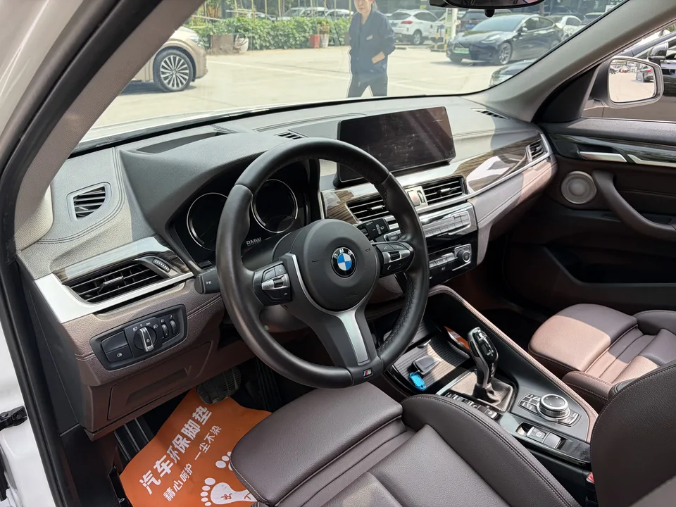 BMW X1 BMW X1 2022 xDrive25Li Exclusive Model 2022 — миниатюра 3