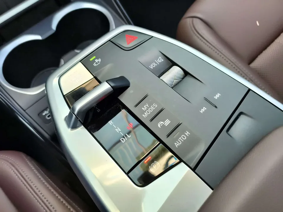 BMW X1 X1 2023 sDrive25Li M Sport Package 2024 — thumbnail 3