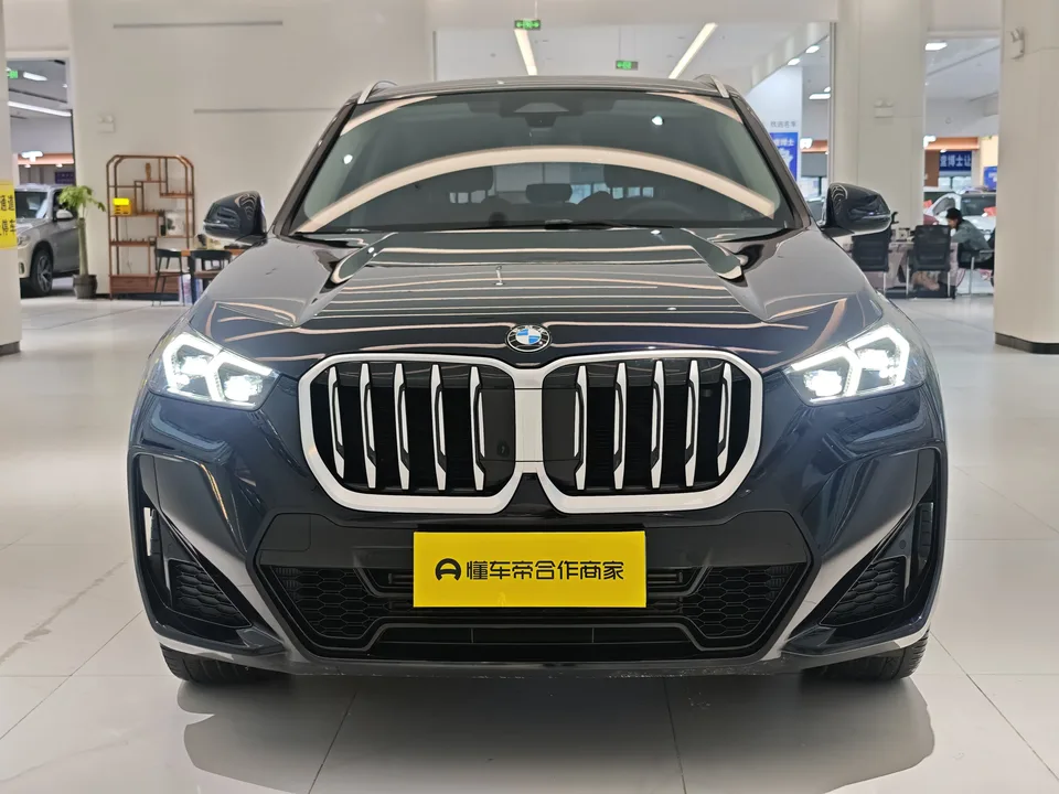 BMW X1 sDrive25Li M Sport Package 2024 — миниатюра 2