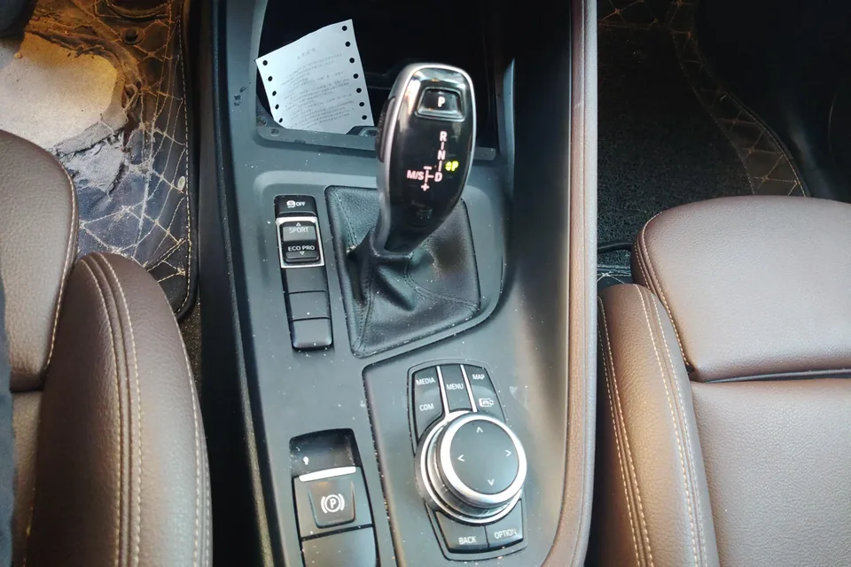 BMW X1 BMW X1 2022 sDrive20Li Fashion Edition 2022 — миниатюра 3