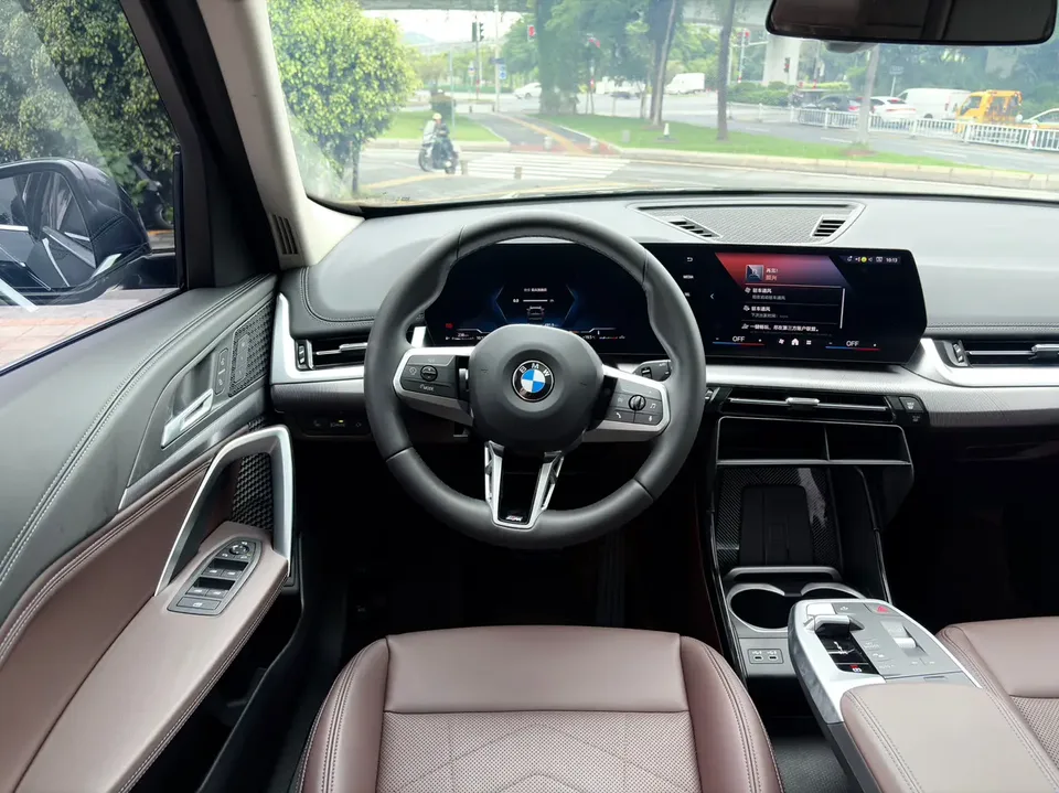 BMW X1 sDrive25Li M Sport Package 2024 — миниатюра 3