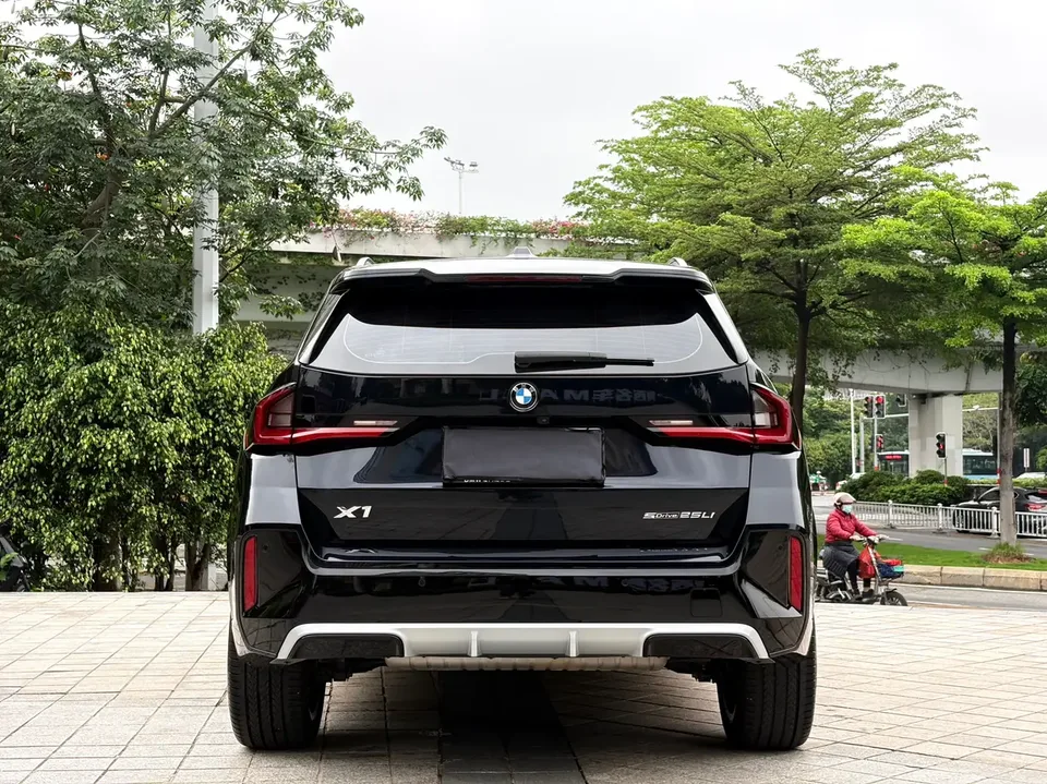 BMW X1 sDrive25Li M Sport Package 2024 — миниатюра 5