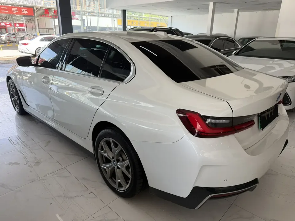BMW i3 eDrive 35 L 2024 — миниатюра 4