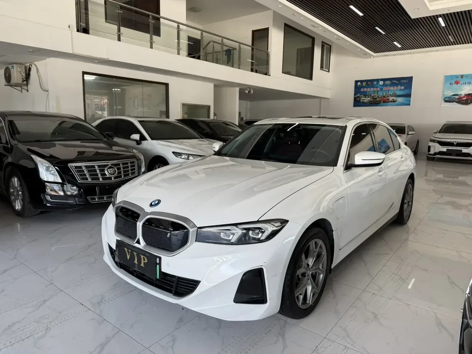 BMW i3 2024