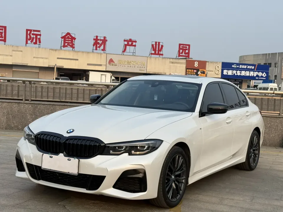 BMW 3 Series 2022