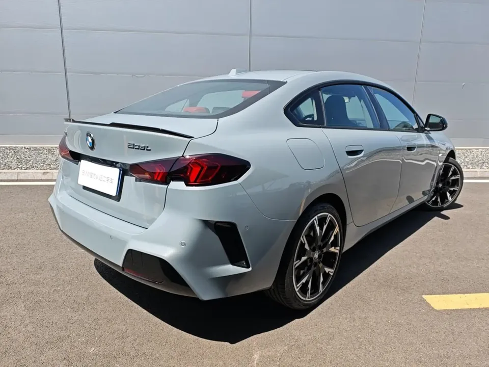 BMW 2 Series 225L M Sport Night Edition 2025 — миниатюра 2