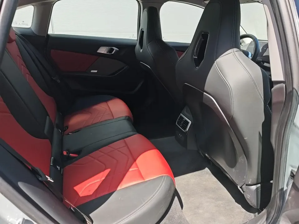 BMW 2 Series 225L M Sport Night Edition 2025 — миниатюра 3