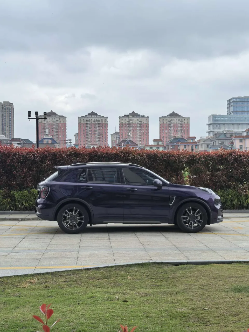 Lynk & Co 01 Lynk & Co 01 2021 2.0TD 2WD Pro 2022 — миниатюра 2