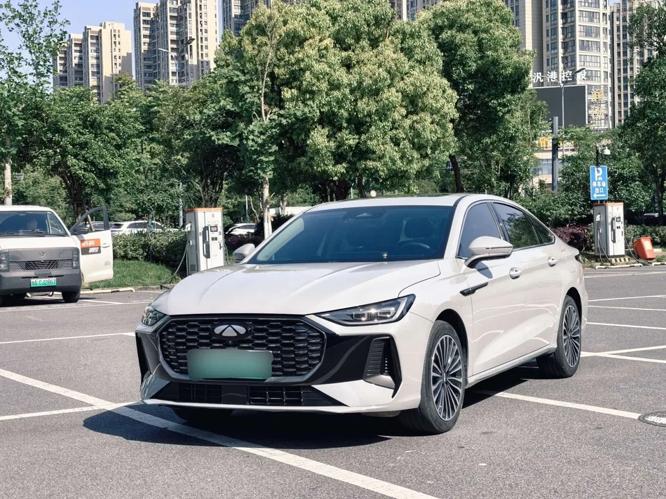 Chery Fengyun A8L 2024