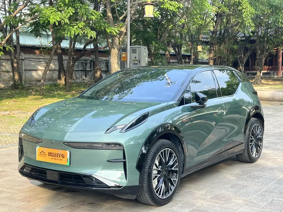 Zeekr X 2024