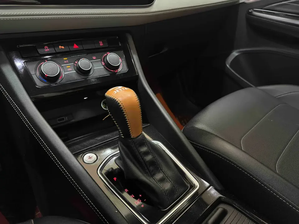 Jetta VS7 280TSI Automatic Enjoy Edition 2022 — миниатюра 4