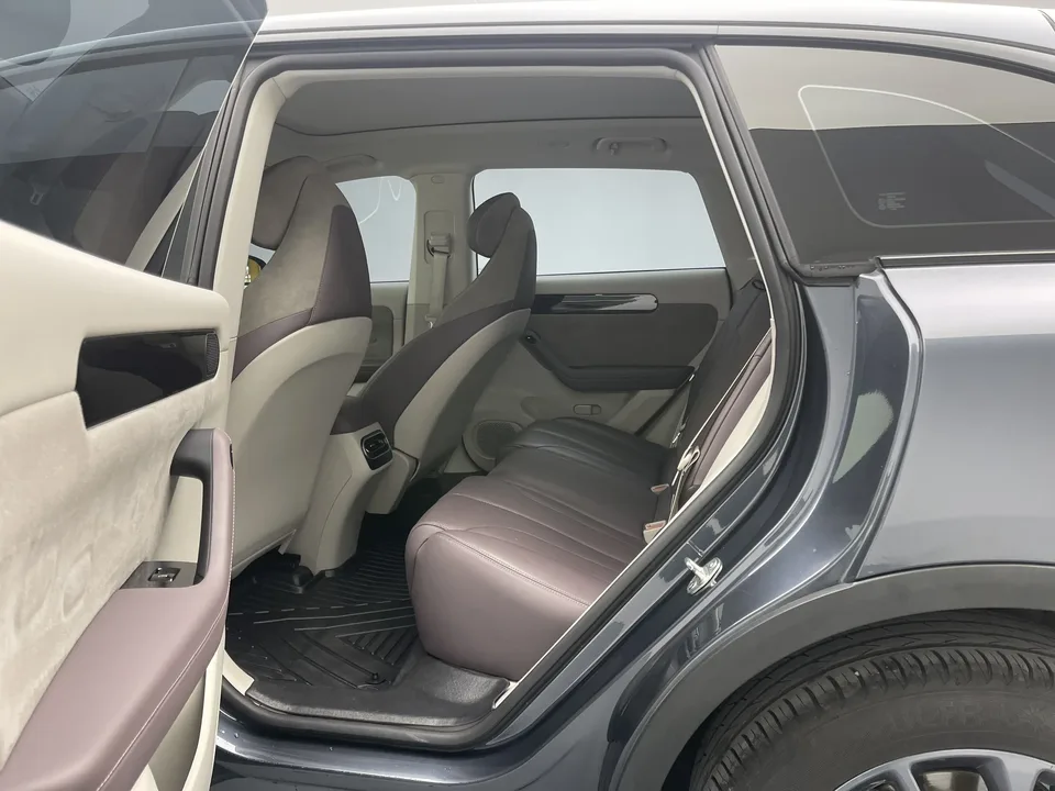 Leapmotor Zero running C11 Extended Range 180 Comfort Edition 2023 — миниатюра 4