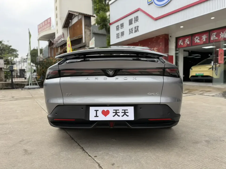 ARCFOX Extreme Fox JiFox Alpha S5 668MAX Sport Edition 200kW 2025 — миниатюра 2