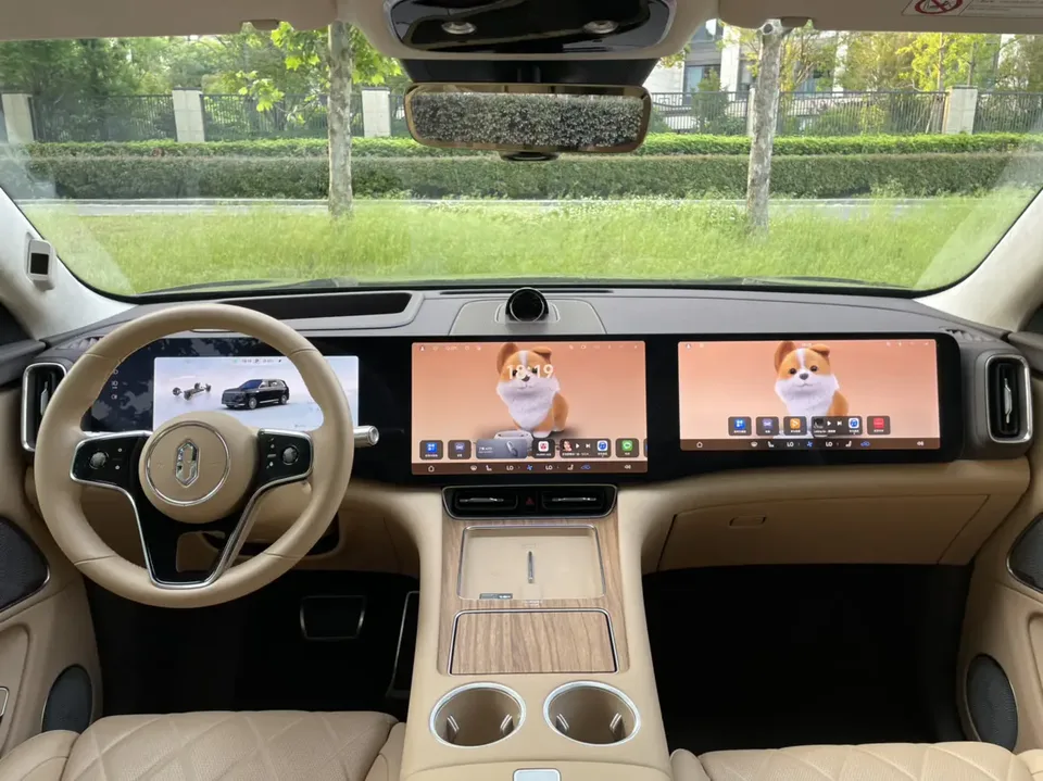 AITO QJM8 QJM8 2025 Extended Range Ultra 6-Seat 4WD Version (192-Line LiDAR) 2025 — thumbnail 4