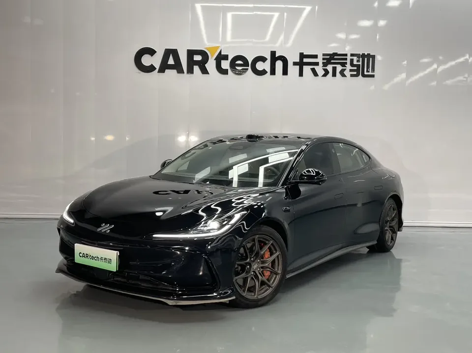 Zhiji L6 2025
