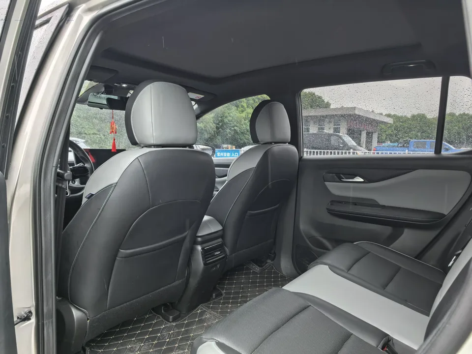 HYCAN Hechuang Z03 510 Cool Edition 63.98kWh 2022 — миниатюра 5
