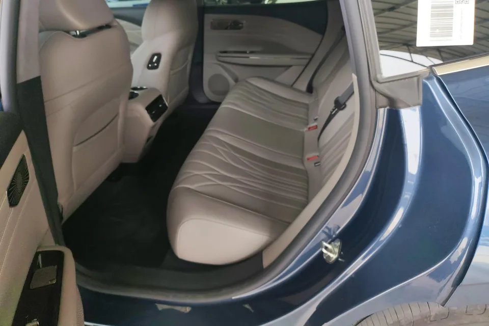 Geely Galaxy Star 8 PHEV 130km EM-P Starship Edition 2025 — миниатюра 4