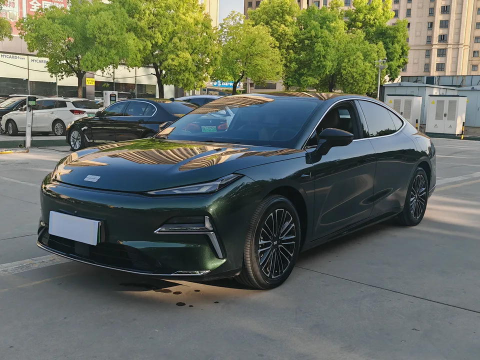 Geely Galaxy Star 8 PHEV 2025