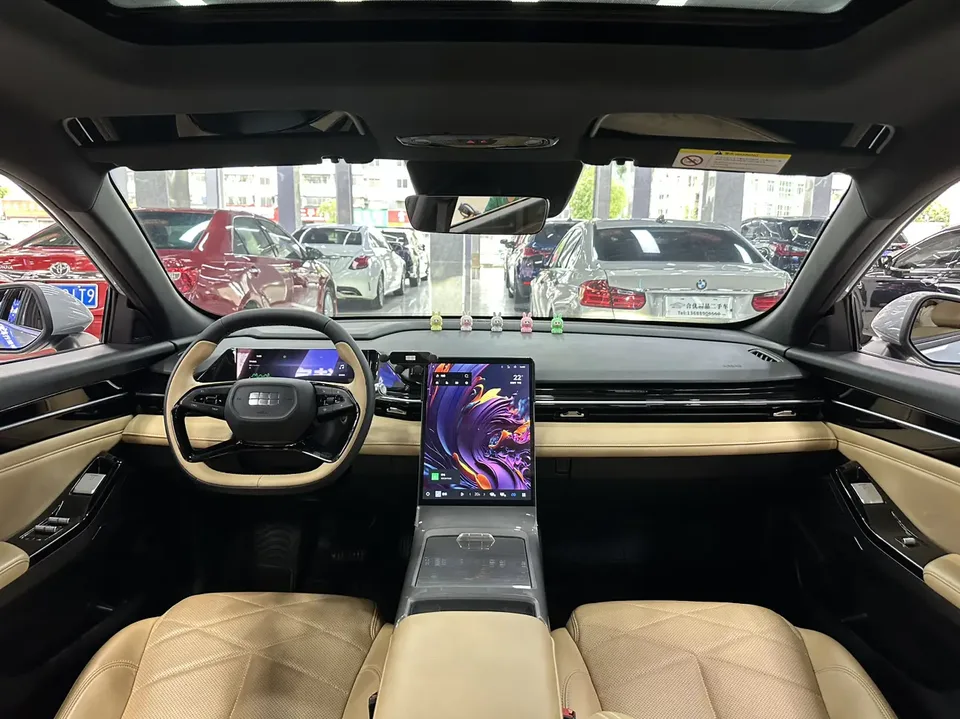 Geely Galaxy L6 Galaxy L6 2023 1.5T DHT 60km PLUS 2024 — thumbnail 3