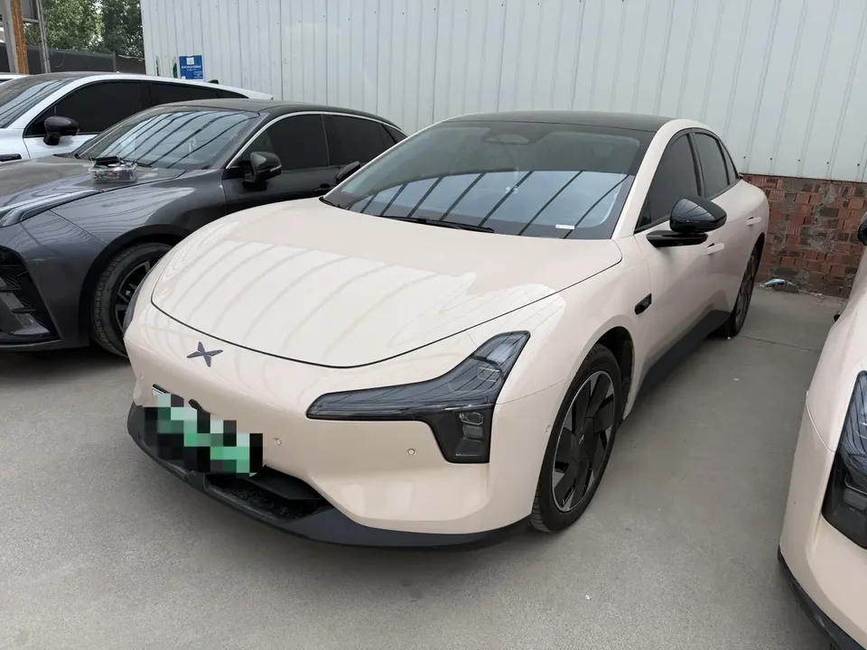 XPeng Xiaopeng MONA M03 2025