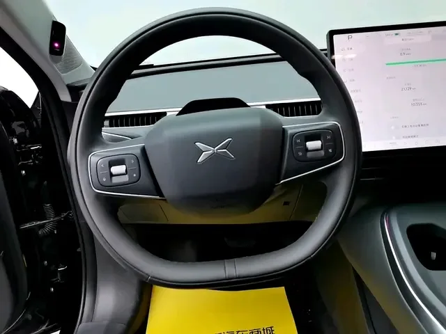 XPeng Xiaopeng MONA M03 600 Ultra-long-range Max version 2025 — миниатюра 5