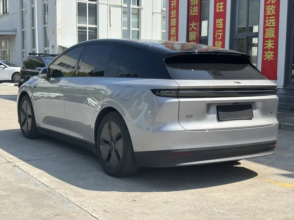 Li Ideal i6 Ideal i6 2025 Two-wheel drive standard version 2025 — thumbnail 2