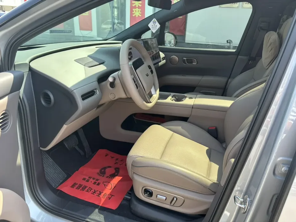 Li Ideal i6 Ideal i6 2025 Two-wheel drive standard version 2025 — thumbnail 5